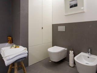 Andar Modelo - Oeiras, Traço Magenta - Design de Interiores Traço Magenta - Design de Interiores Modern bathroom