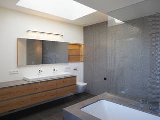 Wohnhaus in Moosbach 2015, Fichtner Gruber Architekten Fichtner Gruber Architekten Modern Bathroom