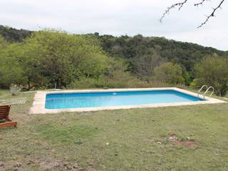 Casa de Piedra en Sierras Cordobesas, Casas de Campo Casas de Campo 泳池 石器