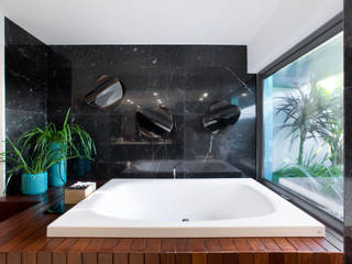 Penthouse Cascais, GAVINHO Architecture & Interiors GAVINHO Architecture & Interiors Minimalist style bathroom Stone