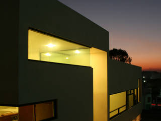 casa de la colina, wrkarquitectura wrkarquitectura Casas de estilo moderno Blanco