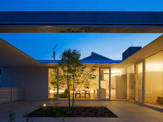 自由ヶ丘の家, MANI建築デザイン事務所 MANI建築デザイン事務所 Minimalist balcony, veranda & terrace