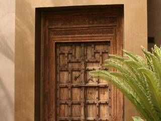 CASA . Quinta do lago, COISAS DA TERRA COISAS DA TERRA Eclectic style doors