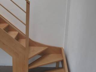 escalera de haya 1/4 de vuelta izq, L atelier L atelier Pasillos, vestíbulos y escaleras modernos