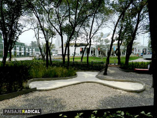 TOWN CENTER, Paisaje Radical Paisaje Radical Vườn phong cách hiện đại