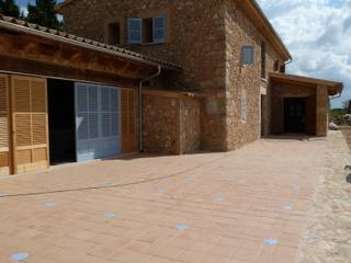 VIVIENDA, ABAD Y COTONER, S.L. ABAD Y COTONER, S.L. Landhäuser
