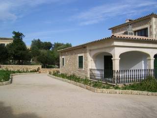 VIVIENDA, ABAD Y COTONER, S.L. ABAD Y COTONER, S.L. Landhäuser Stein