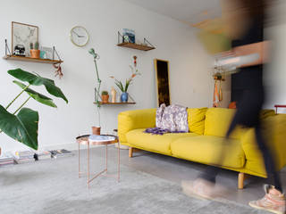 Urban home apartment Amsterdam, Studio roos Studio roos Moderne woonkamers