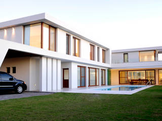 Integrated pool home Ramirez Arquitectura Fincas Vidrio