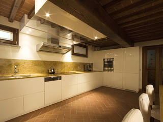 Cucina, Arredamenti Caneschi srl Arredamenti Caneschi srl 現代廚房設計點子、靈感&圖片 大理石 Yellow