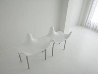 Wave Chair, NORIKO HASHIDA DESIGN NORIKO HASHIDA DESIGN غرفة المعيشة