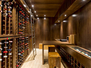 RESIDÊNCIA JG, UNION Architectural Concept UNION Architectural Concept Classic style wine cellar Wood Brown