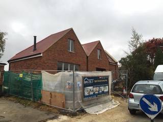 NEW DETACHED LUXURY 5 BEDROOM HOUSE IN CLAYGATE/ESHER KT10 SURREY, DPS ltd. DPS ltd. منازل