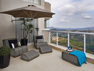 Cobertura V.L.S, Bellini Arquitetura e Design Bellini Arquitetura e Design Modern balcony, veranda & terrace