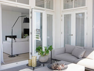 Appartement aan Zee , Grego Design Studio Grego Design Studio Modern balcony, veranda & terrace