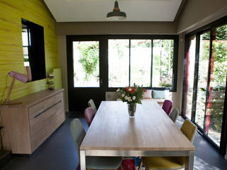 Villa J - Aménagement intérieur dans le vignoble, AM architecture AM architecture Minimalist dining room