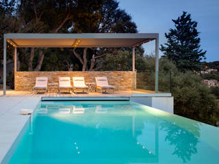 Sunset View, IQ Outdoor Living IQ Outdoor Living Piscinas modernas Alumínio/Zinco