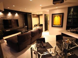 「男の空間」シアターリビング, 株式会社Juju INTERIOR DESIGNS 株式会社Juju INTERIOR DESIGNS Salle multimédia moderne Bois Blanc