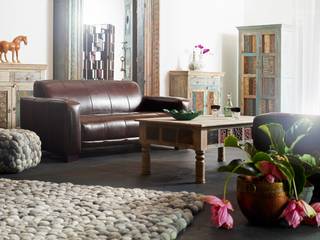 Möbel aus alten Schnitzleisten, Gebäudeteilen und recyeltem Holz., Indien-Haus Indien-Haus Living room Wood Wood effect