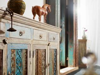 Möbel aus alten Schnitzleisten, Gebäudeteilen und recyeltem Holz., Indien-Haus Indien-Haus Country style dining room Wood Wood effect