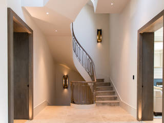 ​Staircase at Bedford Gardens house. Nash Baker Architects Ltd 現代風玄關、走廊與階梯 石器