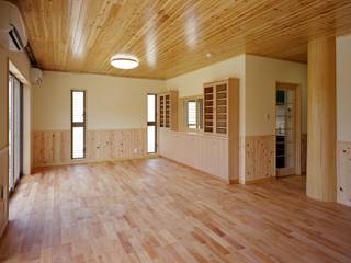 大樹の家, 川窪設計工房 川窪設計工房 Modern living room Wood Wood effect