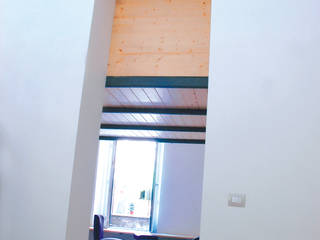 Progetto, Arch. Beatrice Schiavina Arch. Beatrice Schiavina モダンスタイルの 玄関&廊下&階段