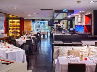 Viadurini furnishes the prestigious Pacific Restaurant Bar Lounge in Montecarlo, Viadurini.co.uk Viadurini.co.uk モダンデザインの リビング