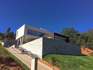 Ecovillage House, Sartori Arquitetos Sartori Arquitetos モダンな 家