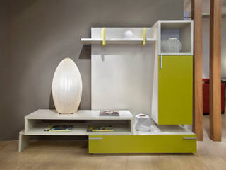 Wall Units, Michael Thonet Michael Thonet Salas de estar modernas