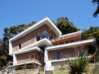 floating, 大井立夫設計工房 大井立夫設計工房 Rumah Modern