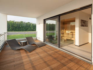 LUXHAUS Musterhaus Köln, Lopez-Fotodesign Lopez-Fotodesign Modern terrace