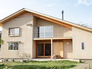 山梨・畑の家, info5381 info5381 Casas modernas