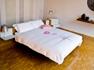 LUCY & RONNIE BALLOONS – SET COPRIPIUMINO MODIFICA, SARA || Art Between The Sheets SARA || Art Between The Sheets Camera da letto moderna Fibre naturali Beige