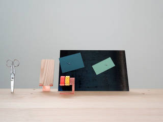 'Back to Basic' - desk, Studio Isabel Quiroga Studio Isabel Quiroga Minimalist study/office Solid Wood Multicolored