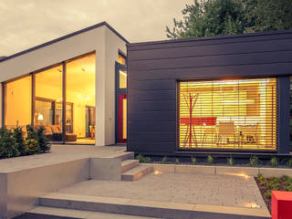 LUXHAUS Musterhaus Stuttgart, Lopez-Fotodesign Lopez-Fotodesign 現代房屋設計點子、靈感 & 圖片 White