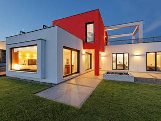 LUXHAUS Musterhaus Nürnberg, Lopez-Fotodesign Lopez-Fotodesign Terrace White