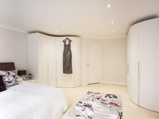 Mr & Mrs G, Bedroom, Woking, Raycross Interiors Raycross Interiors Modern Bedroom Wood White