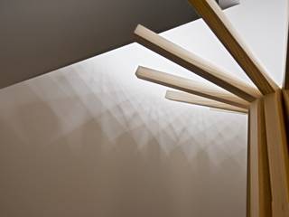 lampada led mod. Teepee, Frigerio Paolo & C. Frigerio Paolo & C. Scandinavian style houses Solid Wood Transparent