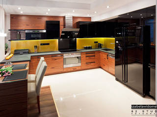 KUCHNIA CZARNO-ZŁOTA, Izabela Widomska Interiors Izabela Widomska Interiors Modern kitchen