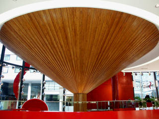Seta de madera, RIBA MASSANELL S.L. RIBA MASSANELL S.L. Commercial spaces چوب
