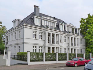 Penthouse in Düsseldorf, beyond REAL ESTATE beyond REAL ESTATE モダンな 家