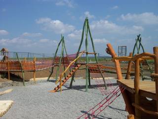 Piratenspielplatz, Rheber Holz Design Rheber Holz Design Vườn phong cách mộc mạc Gỗ Wood effect