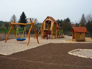 Themenspielplatz "Alte Mühle", Rheber Holz Design Rheber Holz Design Rustic style garden Wood Wood effect