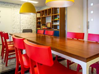 Apartamento para jovem casal. , Enzo Sobocinski Arquitetura & Interiores Enzo Sobocinski Arquitetura & Interiores Modern Dining Room Wood Red