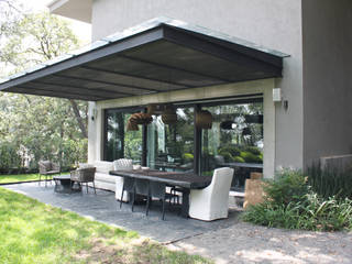 Residencia privada Contadero, Windlock - soluciones sustentables Windlock - soluciones sustentables Modern balcony, veranda & terrace