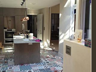 cocina de vivienda particular en Londres, Pinar Miró S.L. Pinar Miró S.L. مطبخ