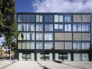 Pius X Tilburg, JMW architecten JMW architecten ラスティックな 家