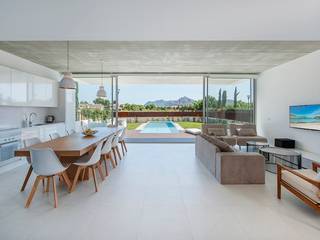 VIVIENDA UNIFAMILIAR EN BARCARÉS, MARÈS ARQUITECTURA MARÈS ARQUITECTURA Ruang Makan Modern