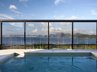 Cobertura Flamengo, Carmen Mouro - Arquitetura de Exteriores e Paisagismo Carmen Mouro - Arquitetura de Exteriores e Paisagismo Modern Terrace Marble